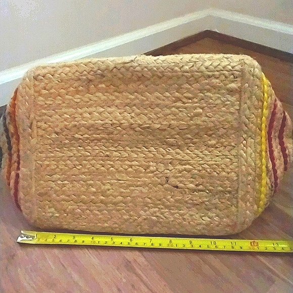 SOLD!!!!!Bag Weaved NWT Gorgeous Large Weaved Basket Style Bag - Picture 12 of 16